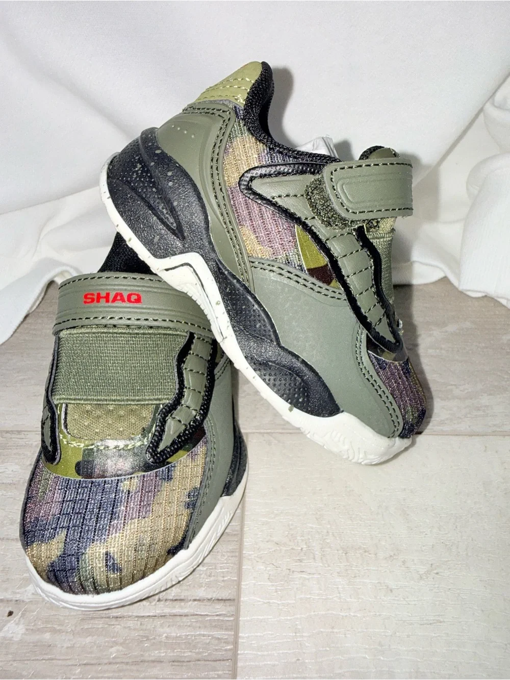 SHAQ Speed Demon Low Toddler Size 5 Dark Green Camo Sneakers NIB